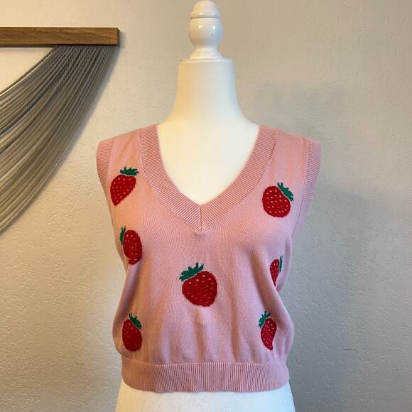 Hot Topic Tops - Hot Topic Strawberry Knit Crop Sweater Vest Women's Sz S Y2K Style